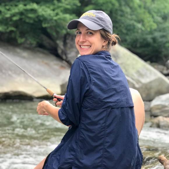 Meet your Posher, Bethany - Picture 2 of 4